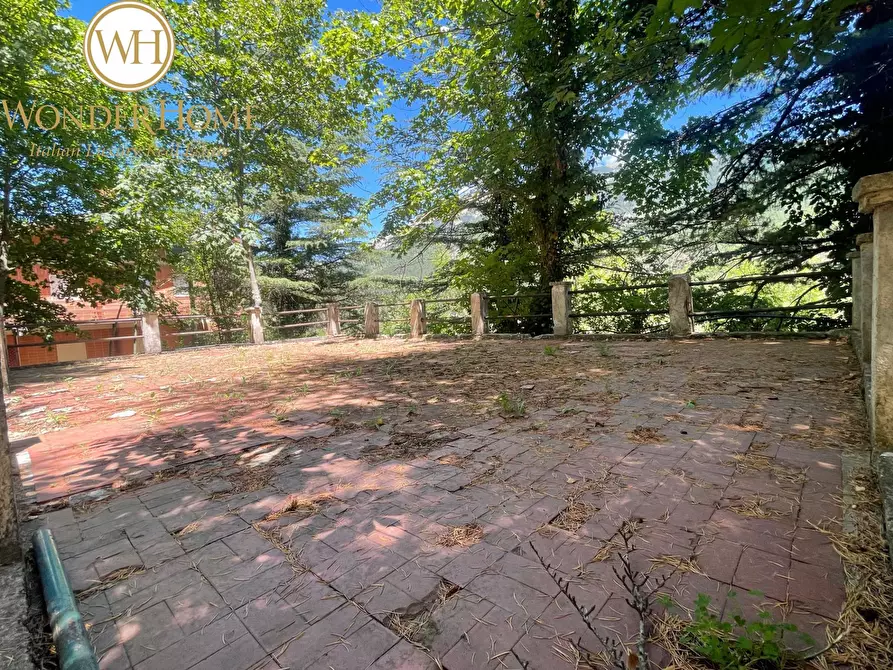 Immagine 21 di Casa indipendente in vendita  in della pineta a Scanno