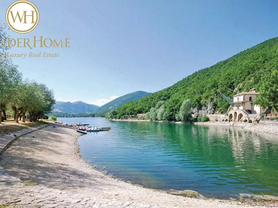 Immagine 24 di Casa indipendente in vendita  in della pineta a Scanno