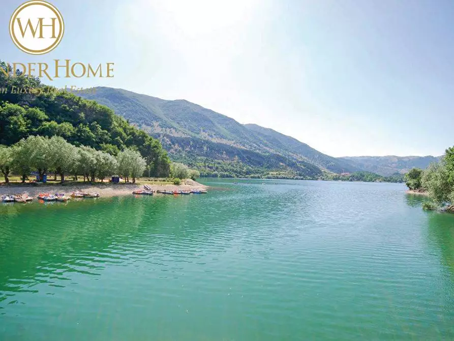 Immagine 25 di Casa indipendente in vendita  in della pineta a Scanno