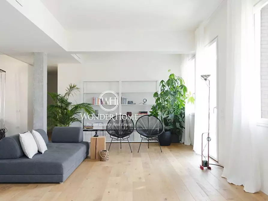 Immagine 1 di Appartamento in vendita  a Roma