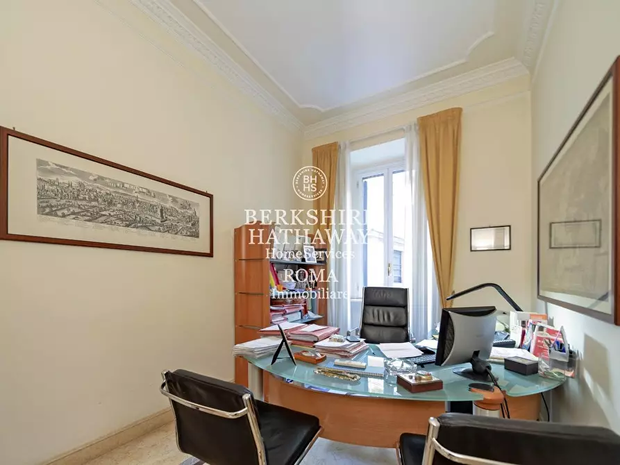 Immagine 22 di Appartamento in vendita  in Chiana a Roma