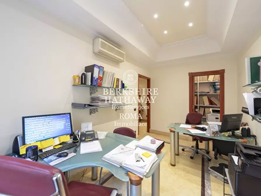 Immagine 29 di Appartamento in vendita  in Chiana a Roma