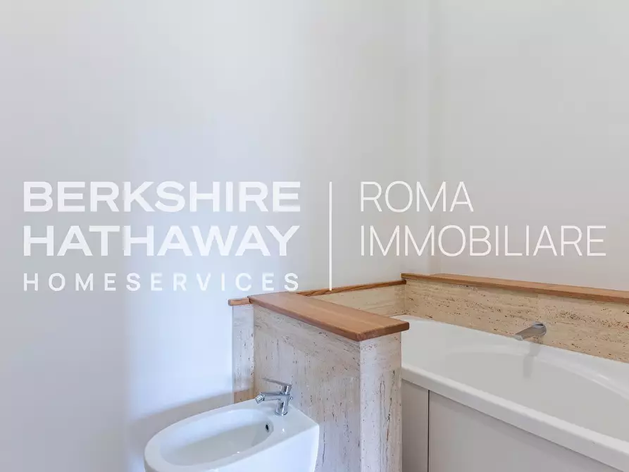 Immagine 29 di Casa indipendente in vendita  in del Casaletto a Roma