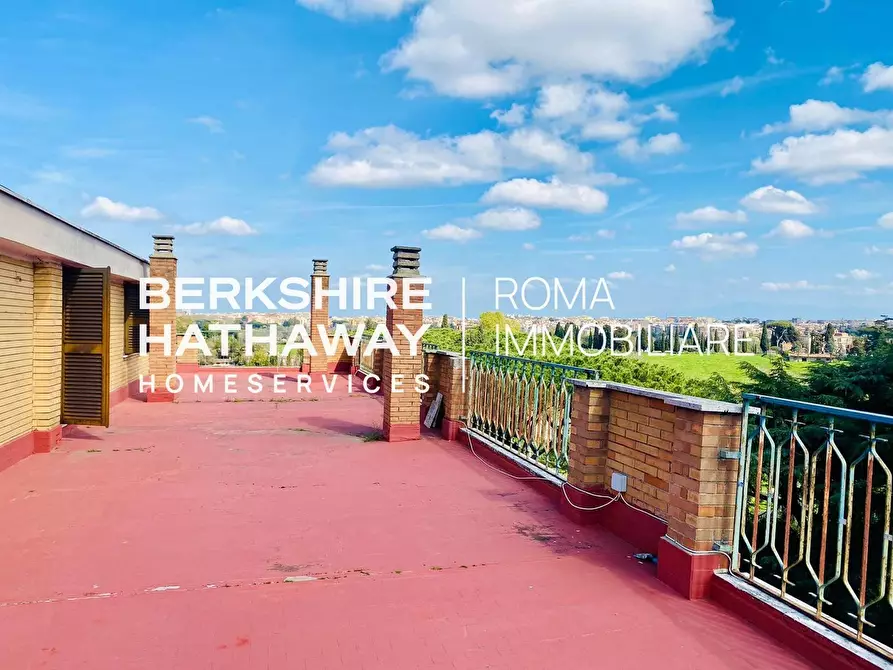 Immagine 20 di Attico in vendita  in delle Sette Chiese a Roma