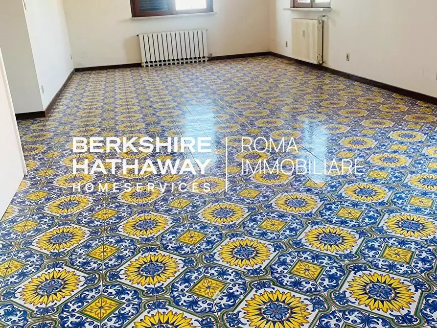 Immagine 21 di Attico in vendita  in delle Sette Chiese a Roma