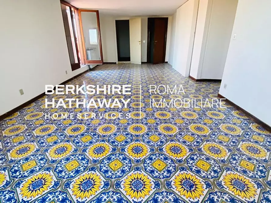 Immagine 22 di Attico in vendita  in delle Sette Chiese a Roma