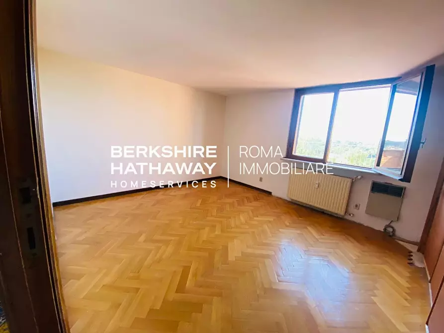 Immagine 24 di Attico in vendita  in delle Sette Chiese a Roma