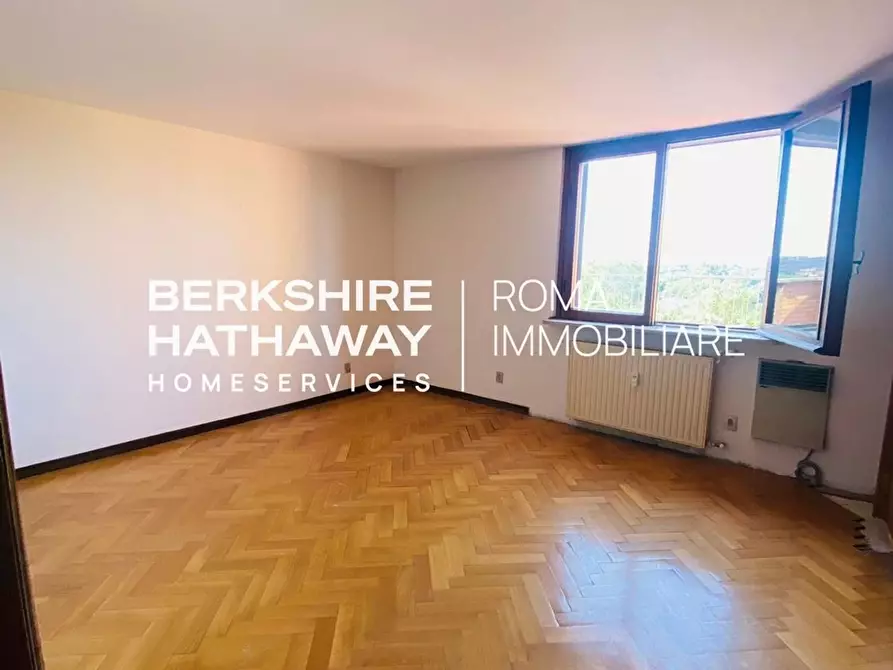 Immagine 25 di Attico in vendita  in delle Sette Chiese a Roma