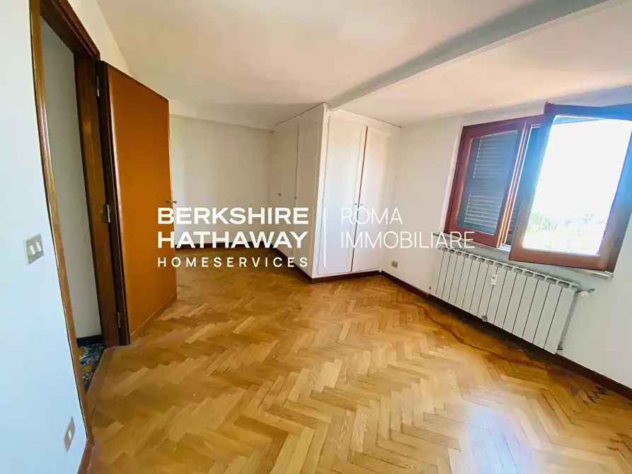 Immagine 27 di Attico in vendita  in delle Sette Chiese a Roma