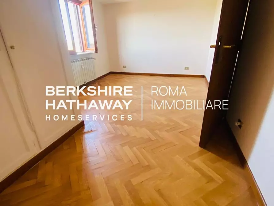 Immagine 29 di Attico in vendita  in delle Sette Chiese a Roma