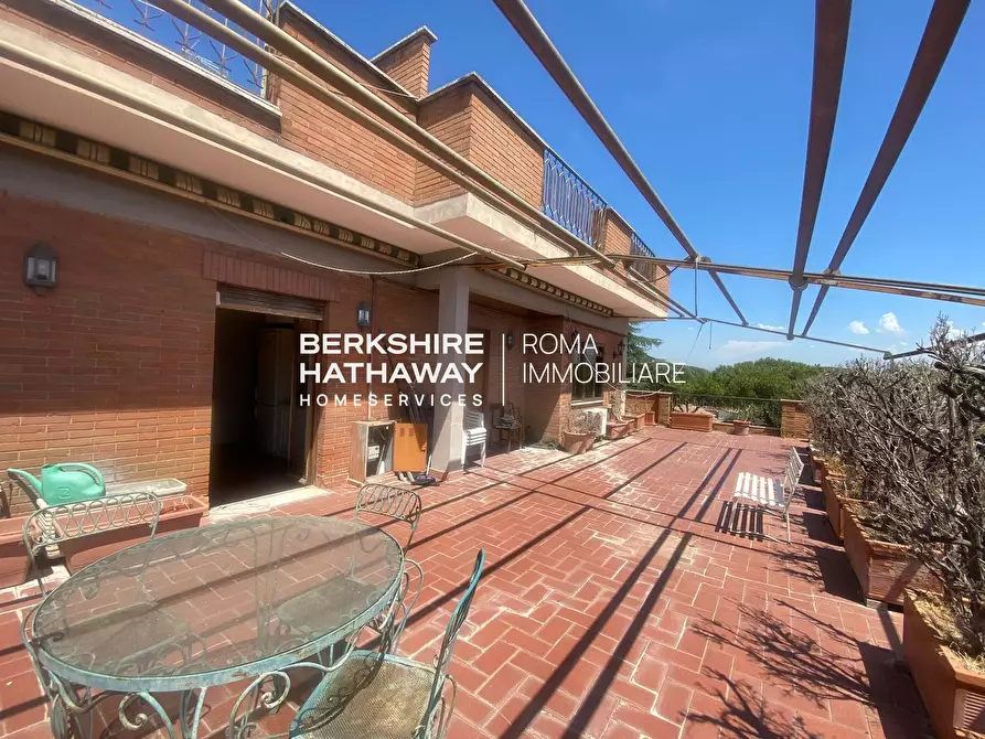 Immagine 3 di Attico in vendita  in delle Sette Chiese a Roma