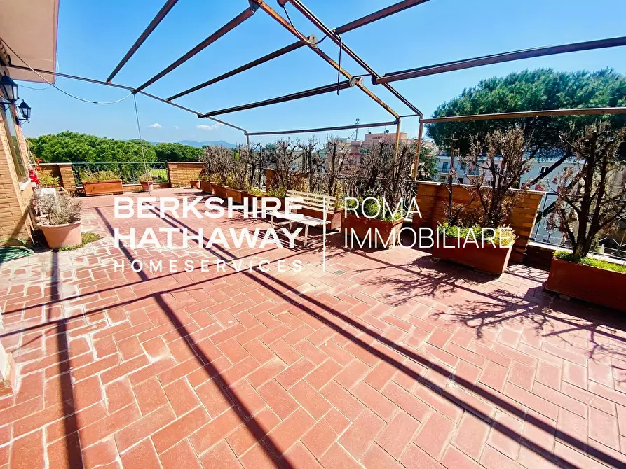 Immagine 4 di Attico in vendita  in delle Sette Chiese a Roma