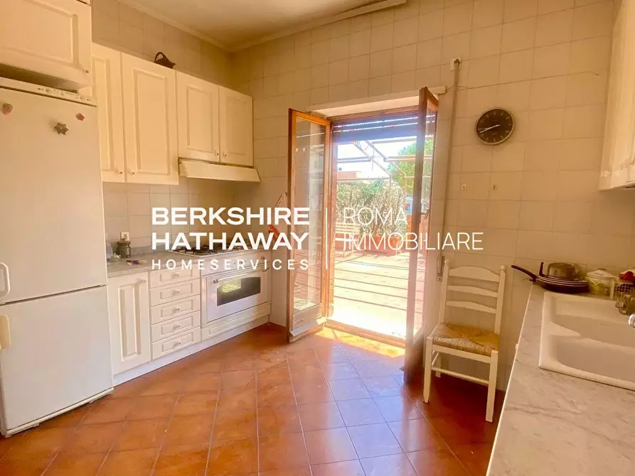 Immagine 16 di Attico in vendita  in delle Sette Chiese a Roma