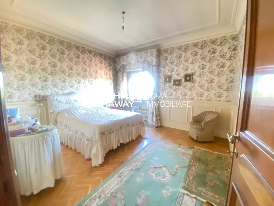 Immagine 23 di Attico in vendita  in delle Sette Chiese a Roma