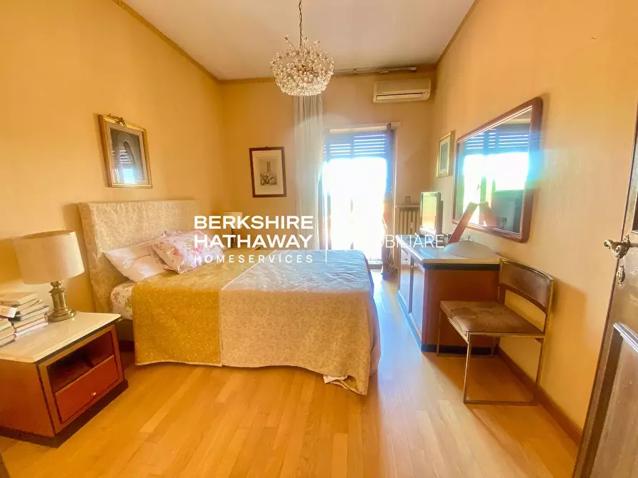 Immagine 24 di Attico in vendita  in delle Sette Chiese a Roma