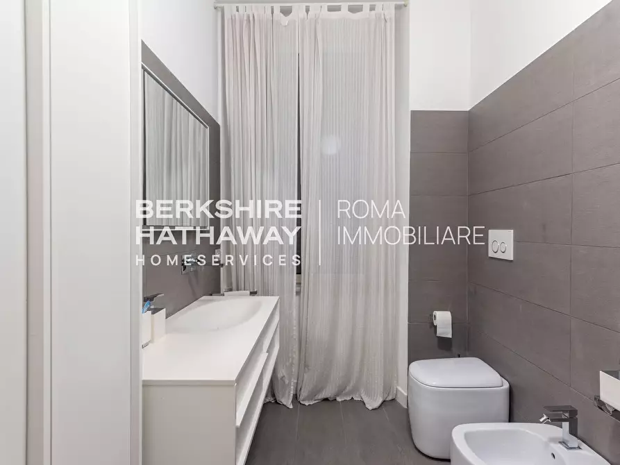 Immagine 21 di Appartamento in vendita  in Vaticano a Roma