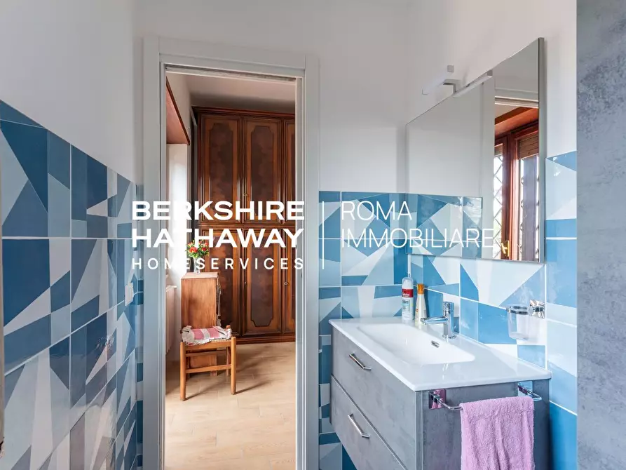 Immagine 20 di Appartamento in vendita  in Giovanni Franzoni a Roma