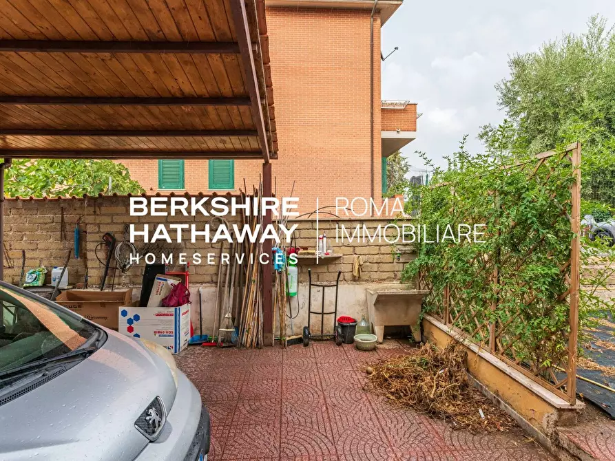 Immagine 22 di Appartamento in vendita  in Giovanni Franzoni a Roma