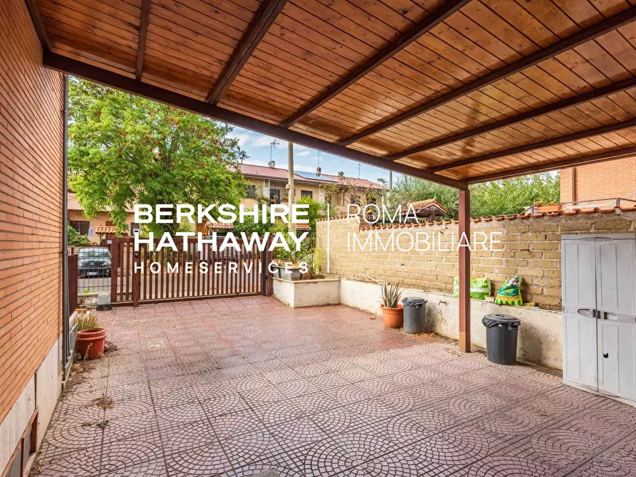 Immagine 25 di Appartamento in vendita  in Giovanni Franzoni a Roma