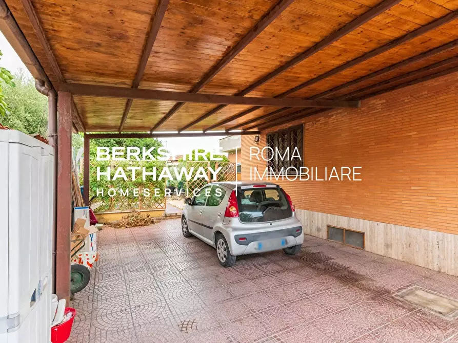 Immagine 26 di Appartamento in vendita  in Giovanni Franzoni a Roma