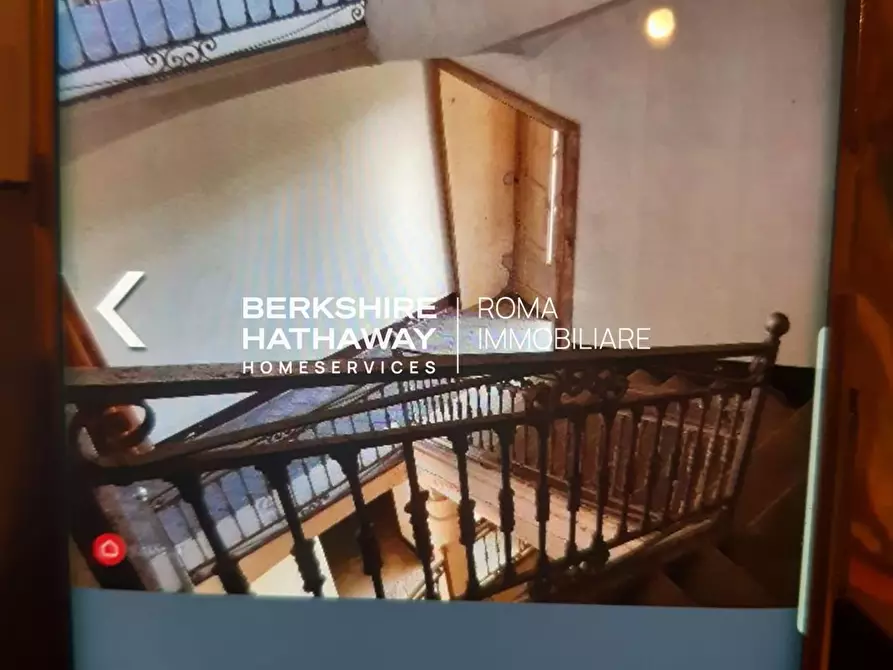 Immagine 11 di Palazzo in vendita  in dei Mille a Rutino