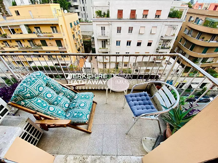 Immagine 2 di Appartamento in vendita  in Lucrino a Roma