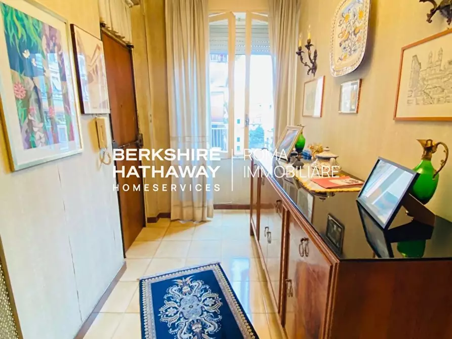 Immagine 3 di Appartamento in vendita  in Lucrino a Roma