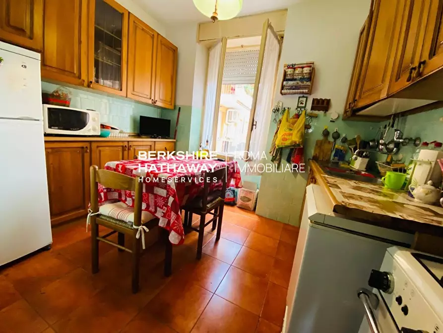 Immagine 9 di Appartamento in vendita  in Lucrino a Roma