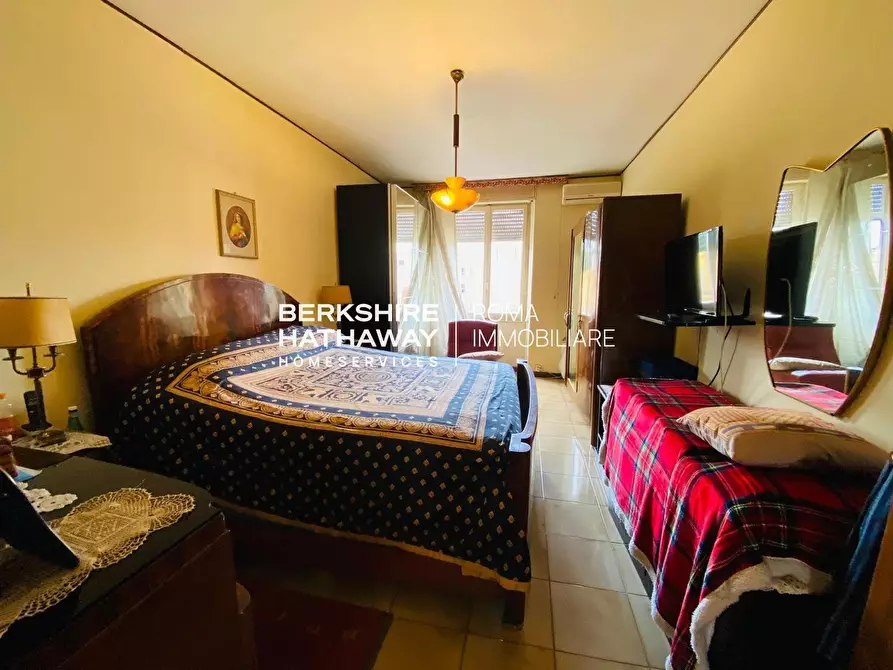 Immagine 12 di Appartamento in vendita  in Lucrino a Roma