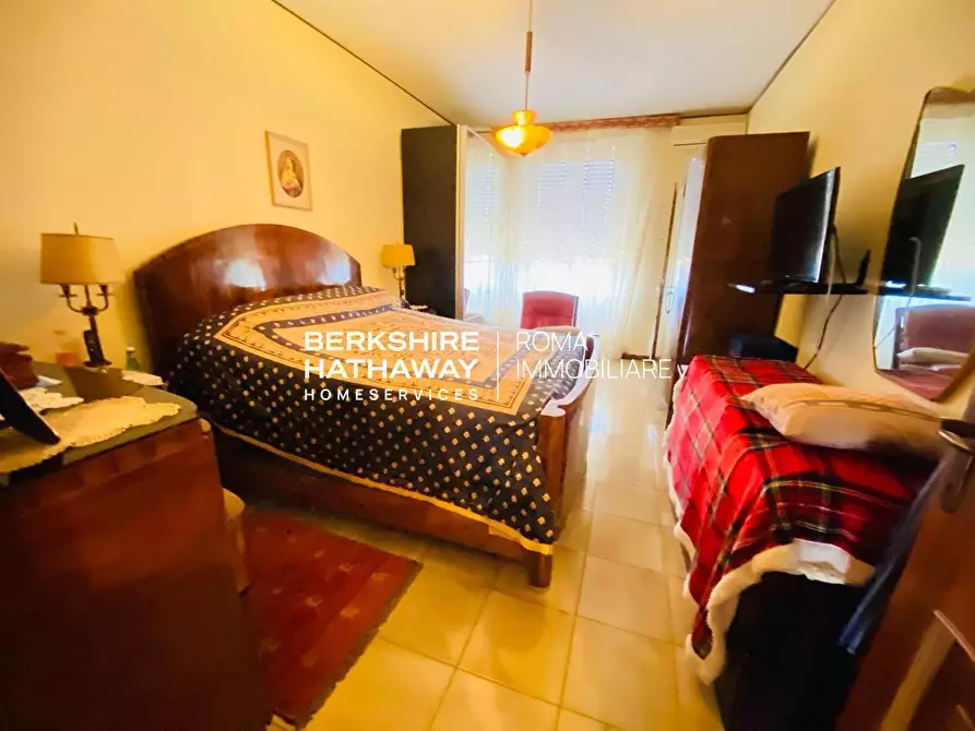 Immagine 13 di Appartamento in vendita  in Lucrino a Roma