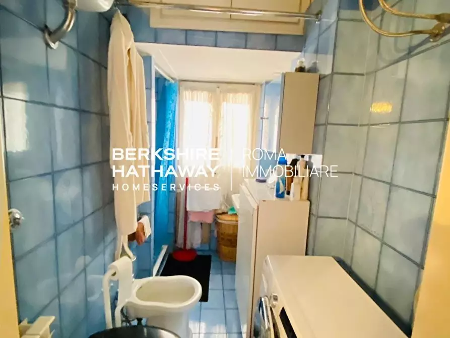 Immagine 19 di Appartamento in vendita  in Lucrino a Roma