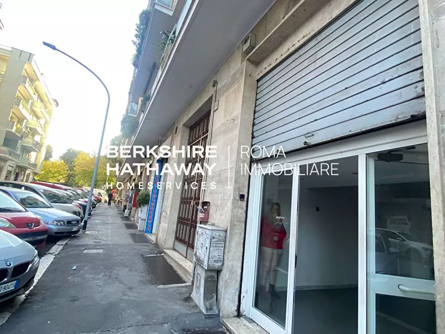 Immagine 20 di Locale commerciale in vendita  in Sangemini a Roma