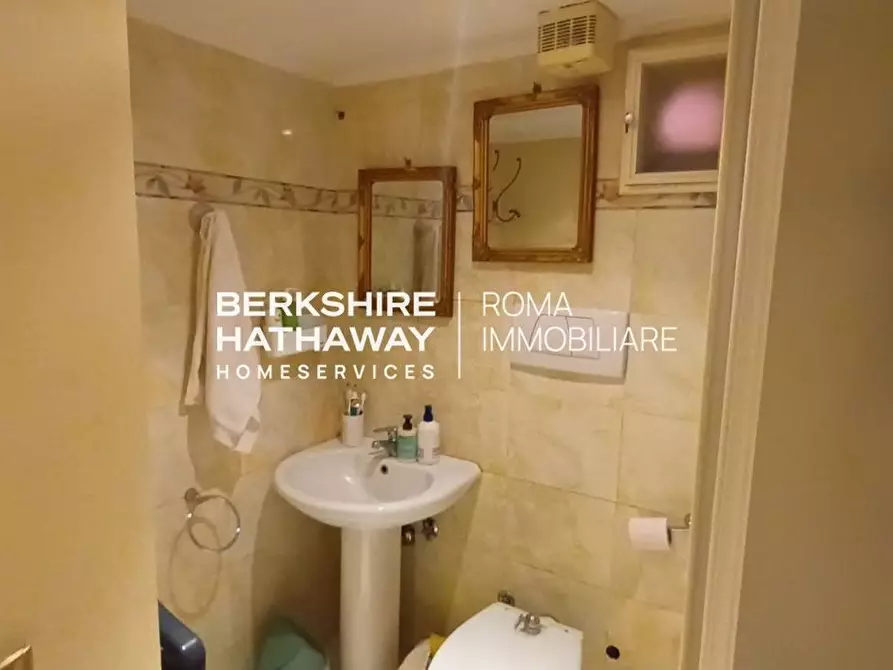 Immagine 22 di Appartamento in vendita  in Homs a Roma