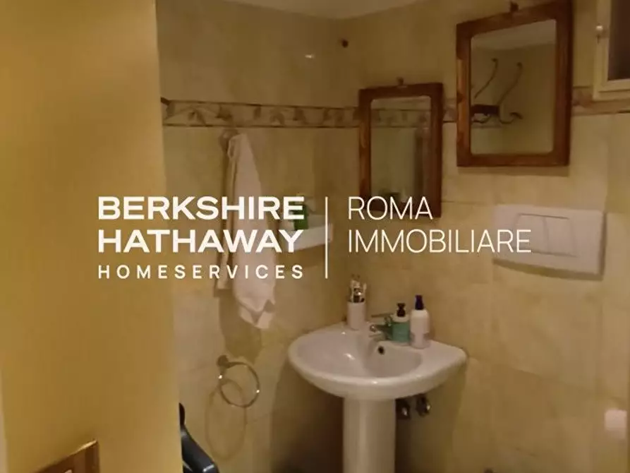 Immagine 21 di Appartamento in vendita  in Homs a Roma