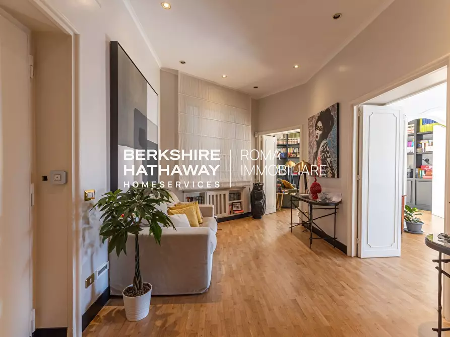 Immagine 24 di Appartamento in vendita  in Adige a Roma