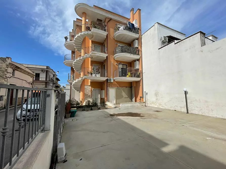 Immagine 20 di Locale commerciale in vendita  in Vittorio Emanuele II a Taranto