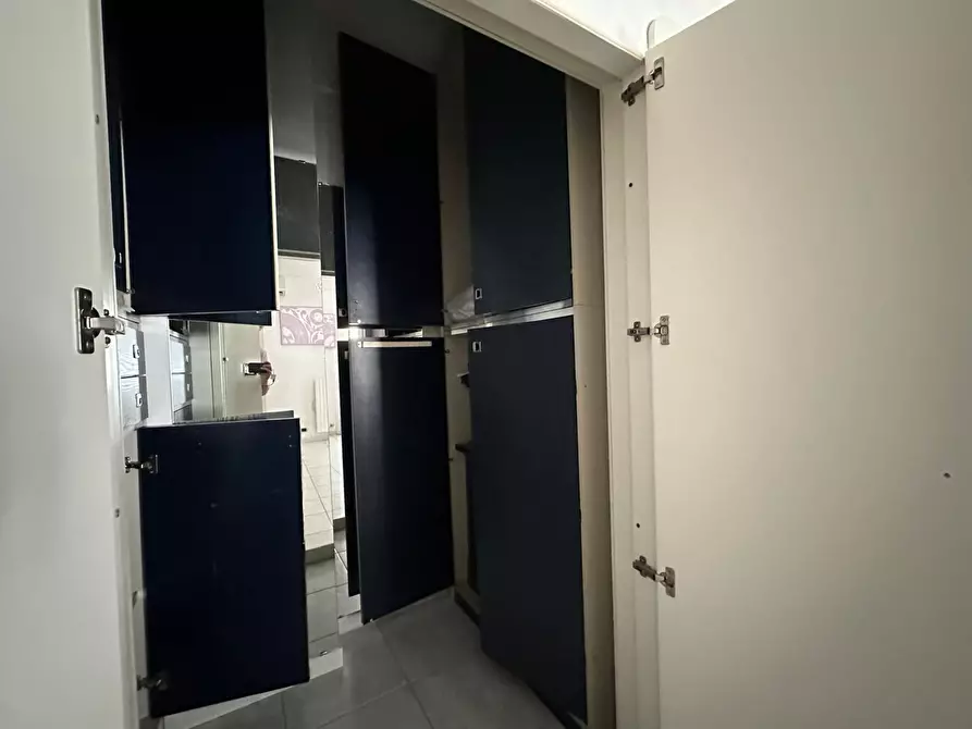 Immagine 21 di Appartamento in vendita  in Lucania a Taranto