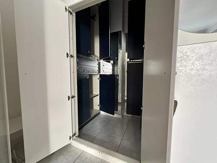 Immagine 20 di Appartamento in vendita  in Lucania a Taranto