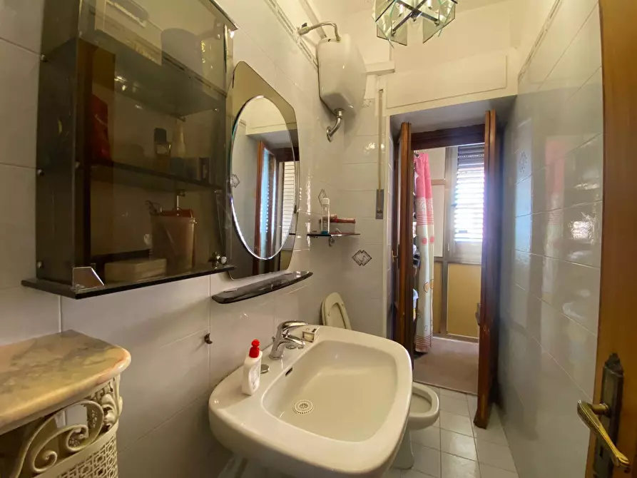 Immagine 21 di Appartamento in affitto  in Via Acton a Taranto