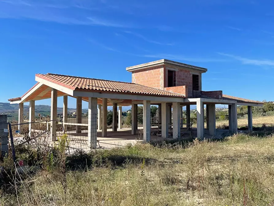 Immagine 1 di Casa bifamiliare in vendita  in Pompeiana a Fermo