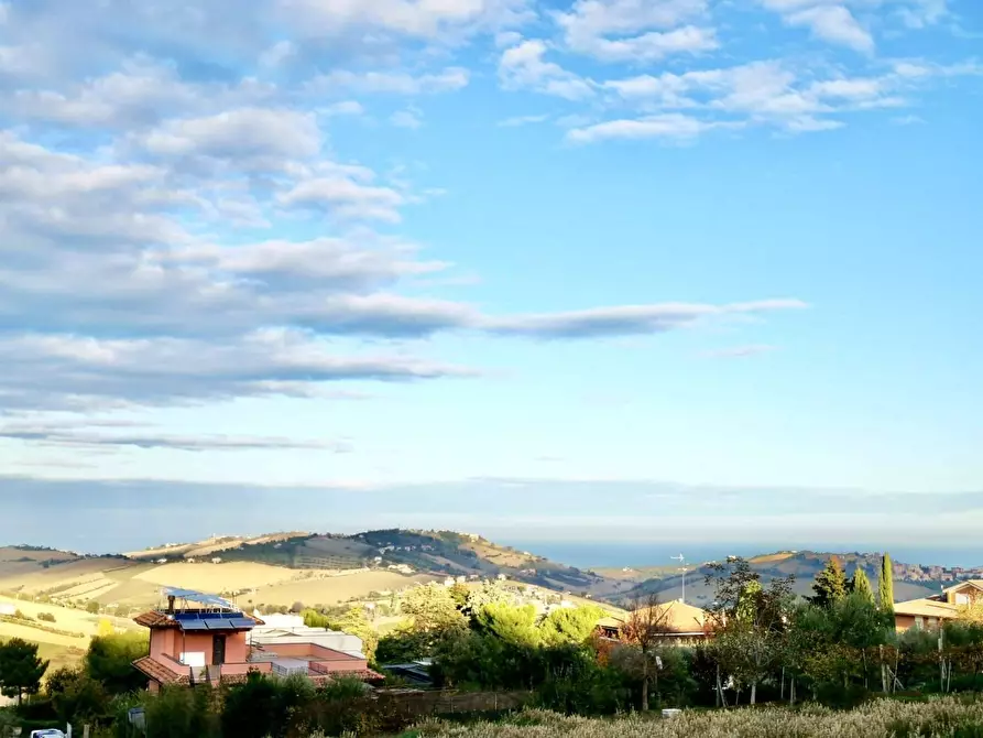 Immagine 1 di Terreno residenziale in vendita  a Fermo