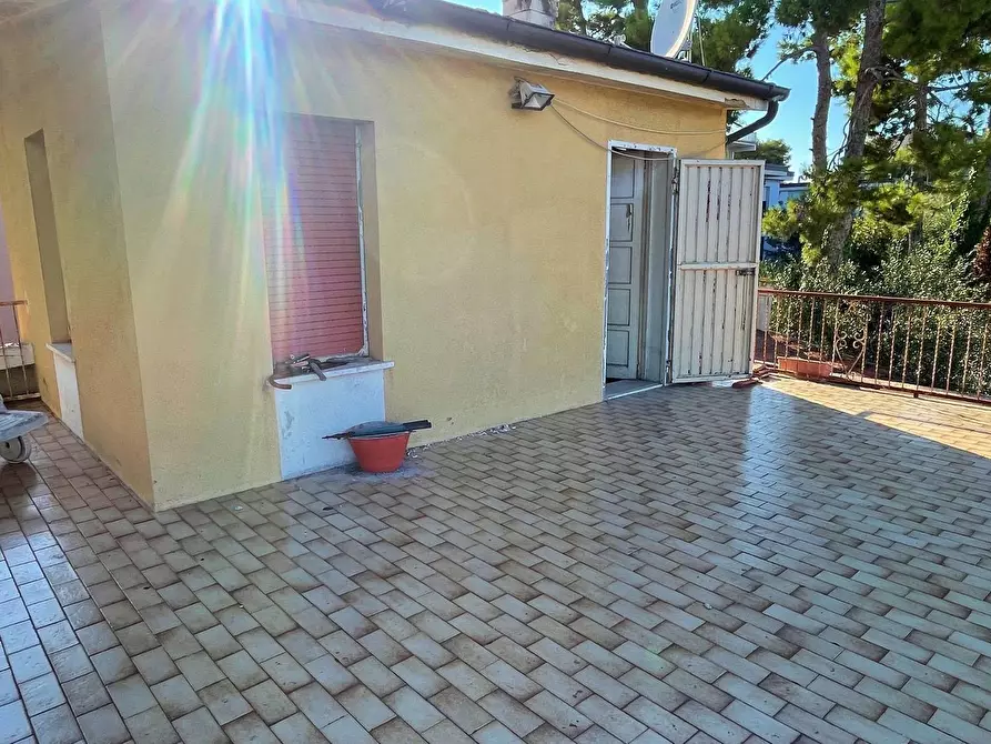 Immagine 3 di Villa in vendita  a Civitanova Marche