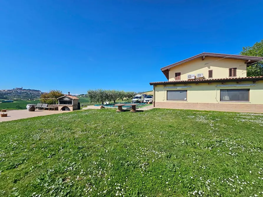 Immagine 6 di Villa in vendita  a Fermo