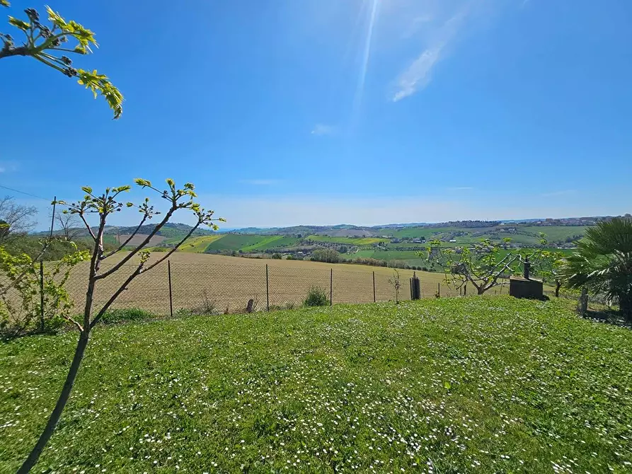 Immagine 13 di Villa in vendita  a Fermo