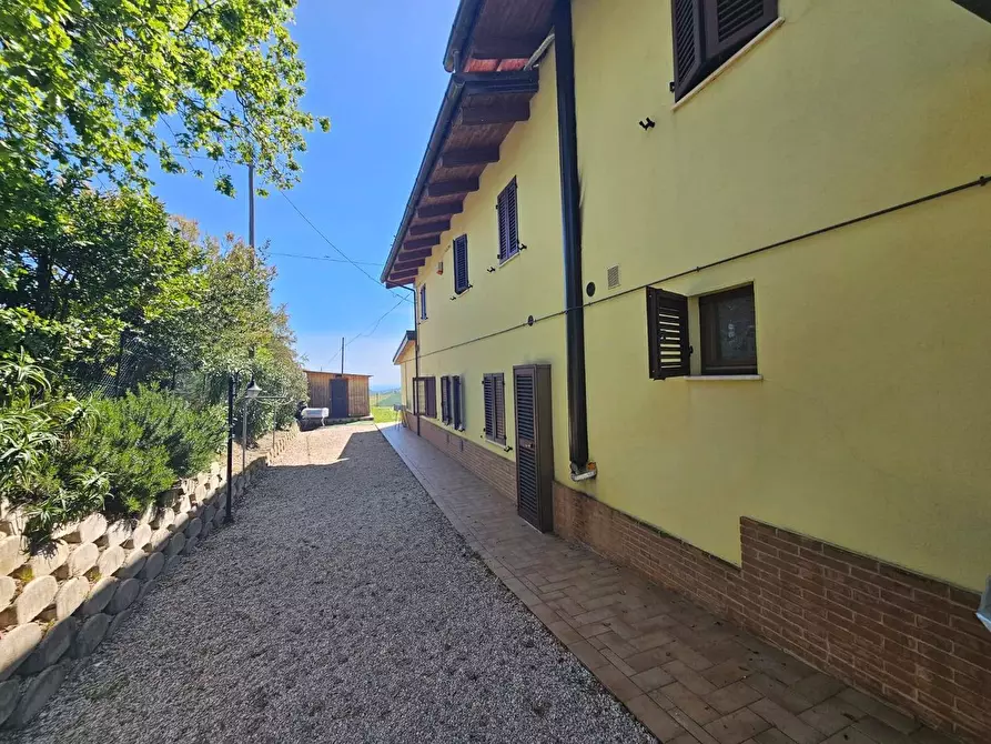 Immagine 19 di Villa in vendita  a Fermo