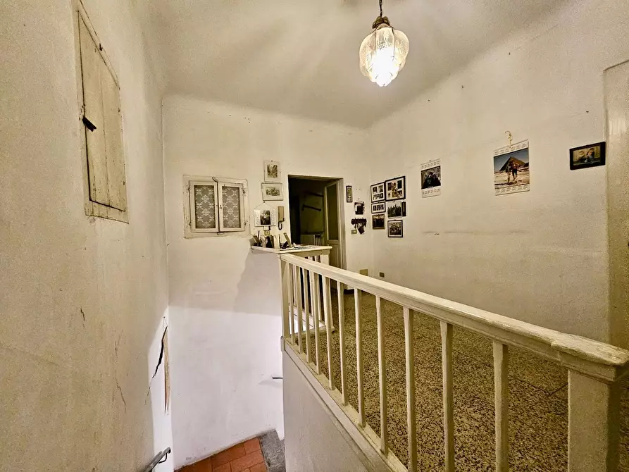 Immagine 12 di Casa indipendente in vendita  in uffreducci a Fermo