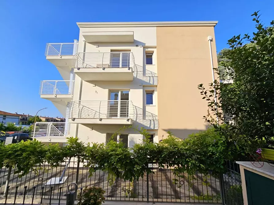 Immagine 3 di Appartamento in vendita  a Fermo