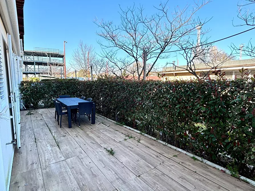 Immagine 25 di Appartamento in vendita  in via zavatti a Civitanova Marche