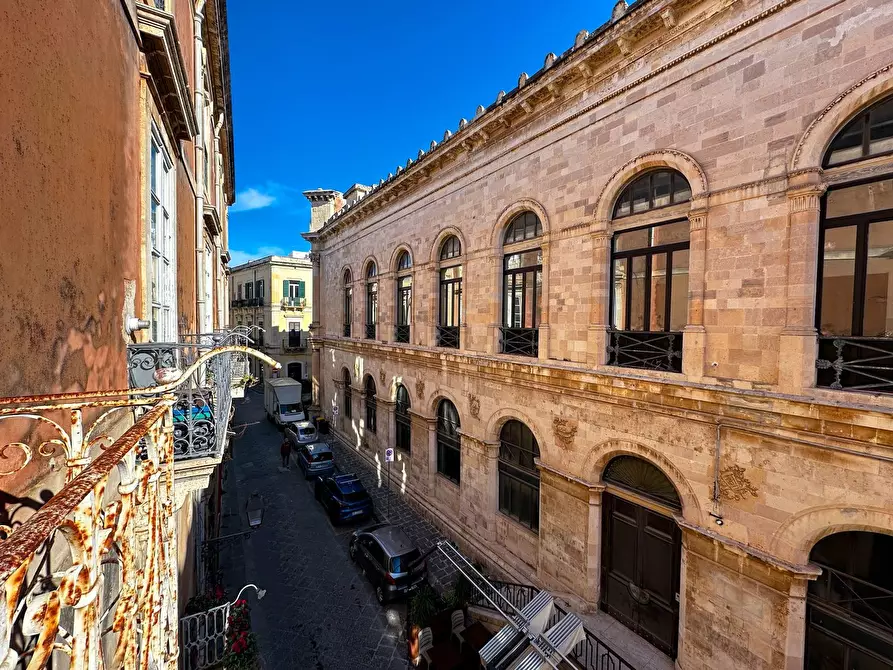Immagine 4 di Appartamento in vendita  in Via Roma a Siracusa