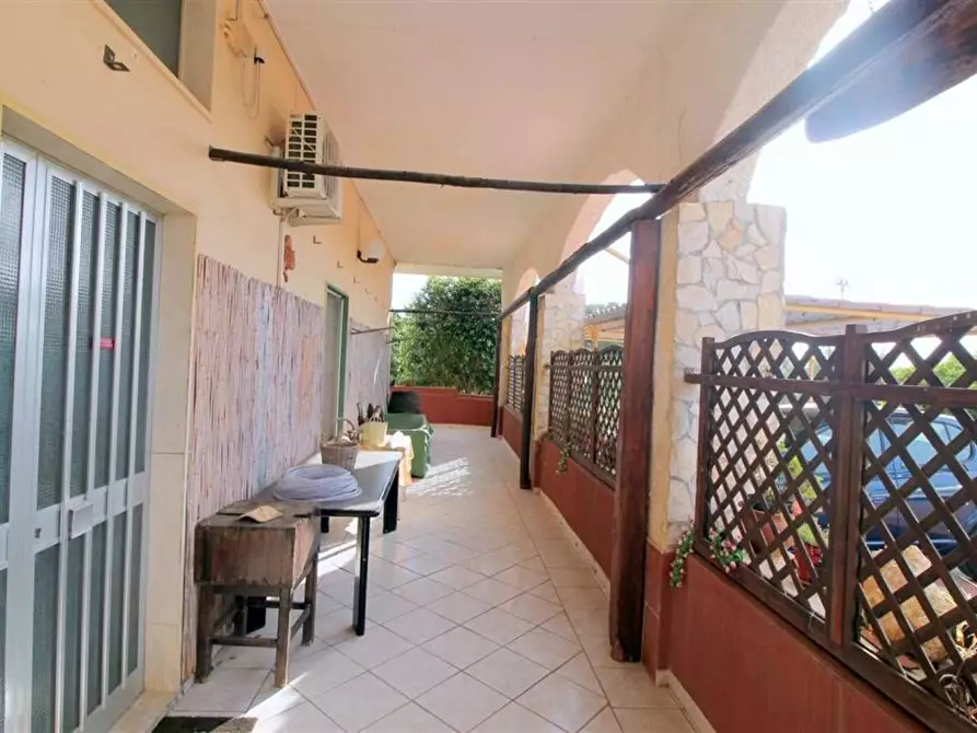 Immagine 3 di Villa in vendita  in C.da Spinagallo a Siracusa